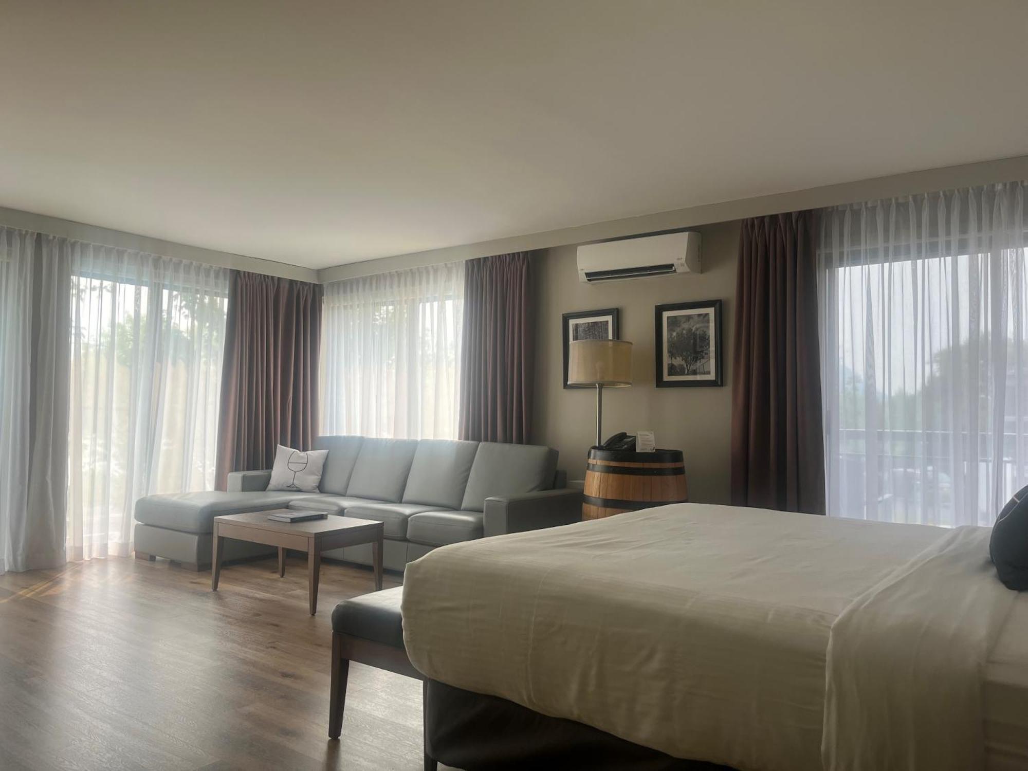 Hotel Rive Gauche Beloeil Εξωτερικό φωτογραφία